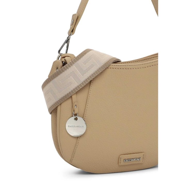 Emily & Noah E&N Enna sand