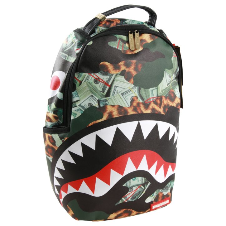 Rucksack hero shark