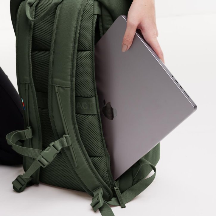 GOTBAG. Pro Pack Laptoprucksack algae