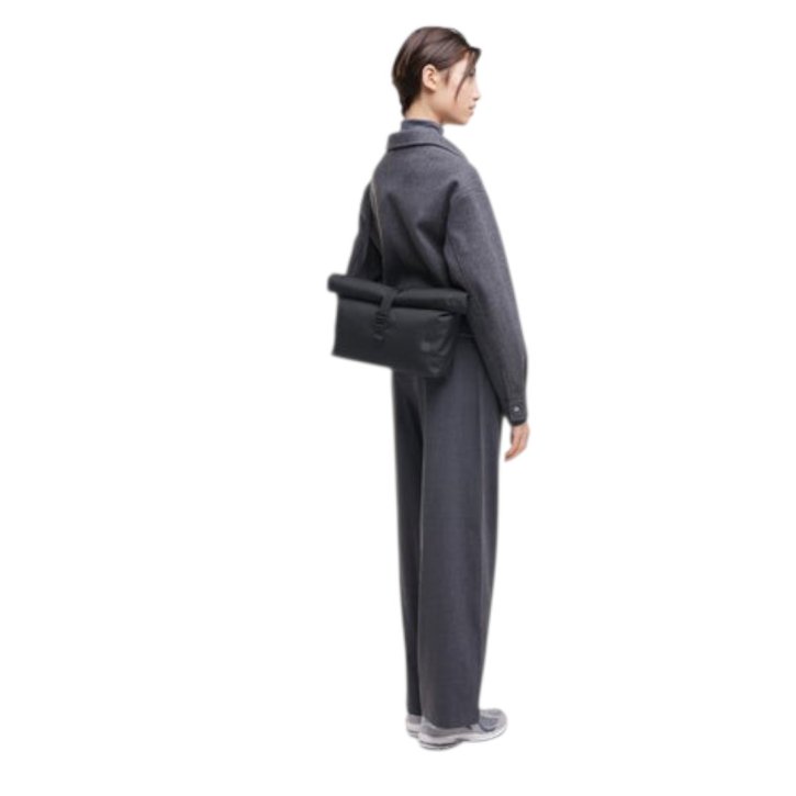 GOTBAG. Messenger bag monochrome black