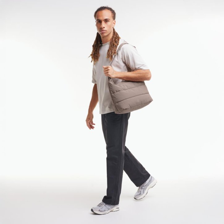 GOTBAG. Puffer Square Bag Large monochrome oyster