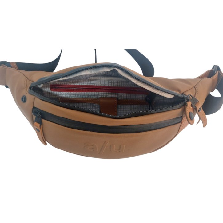 Aunts & Uncles Ichikawa Gürteltasche tapir