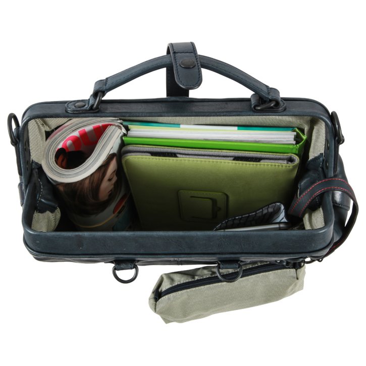 MRS. HUCKLEBERRY TART blue mood