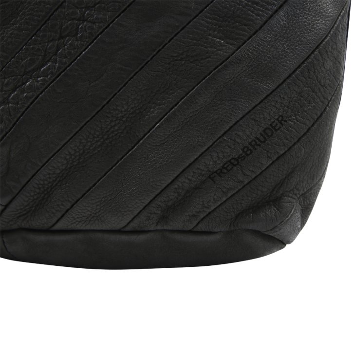 FredsBruder VEKTOR Schultertasche black