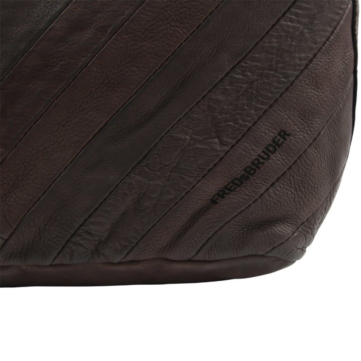 FredsBruder VEKTOR Schultertasche chocolate
