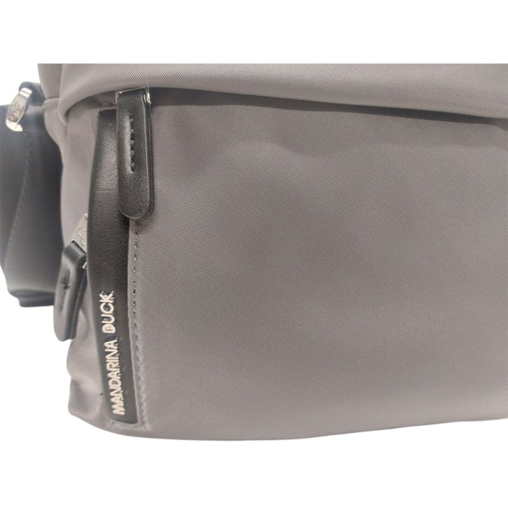 MANDARINA DUCK HUNTER crossover smoked pearl