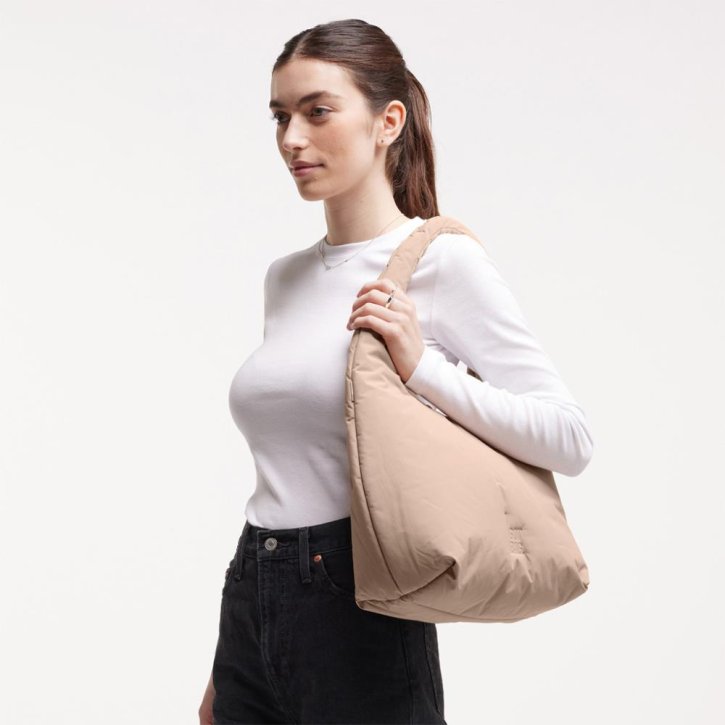GOTBAG. Cloud Shoulder Bag monochrome sandbar