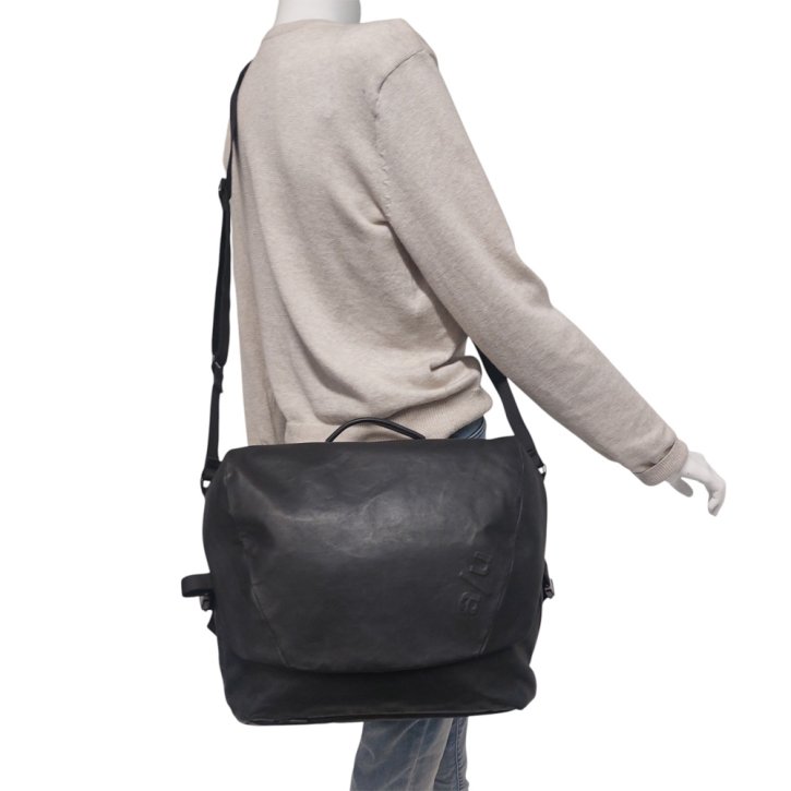 Aunts & Uncles YAMAKUNI RE Umhängetasche black