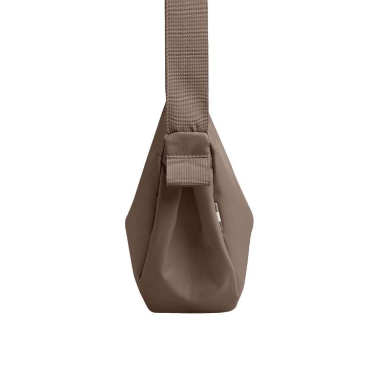 GOTBAG. Moon Bag small monochrome oyster