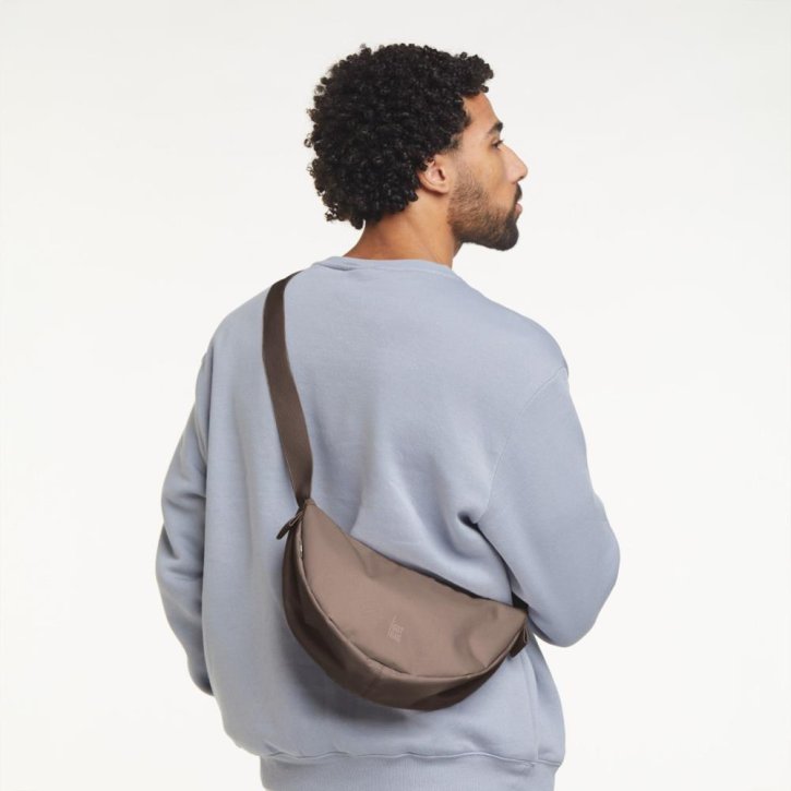 GOTBAG. Moon Bag small monochrome oyster