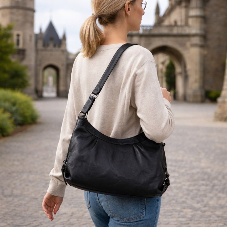 Aunts & Uncles Mrs. Berry Roll black smoke