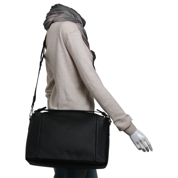 Bree Tana 9 small hobo black