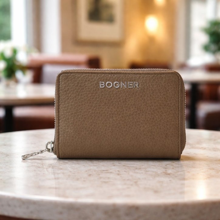 BOGNER NORAH andermatt Börse  morel