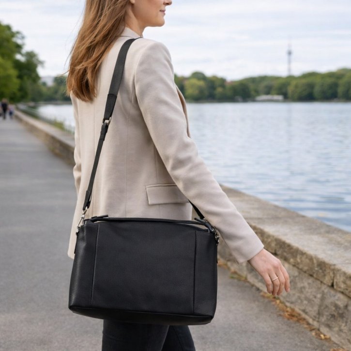 IMDUTCH Tana 9 small hobo black