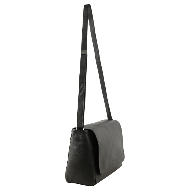 Bree Justine 2 Business-Bag pavement