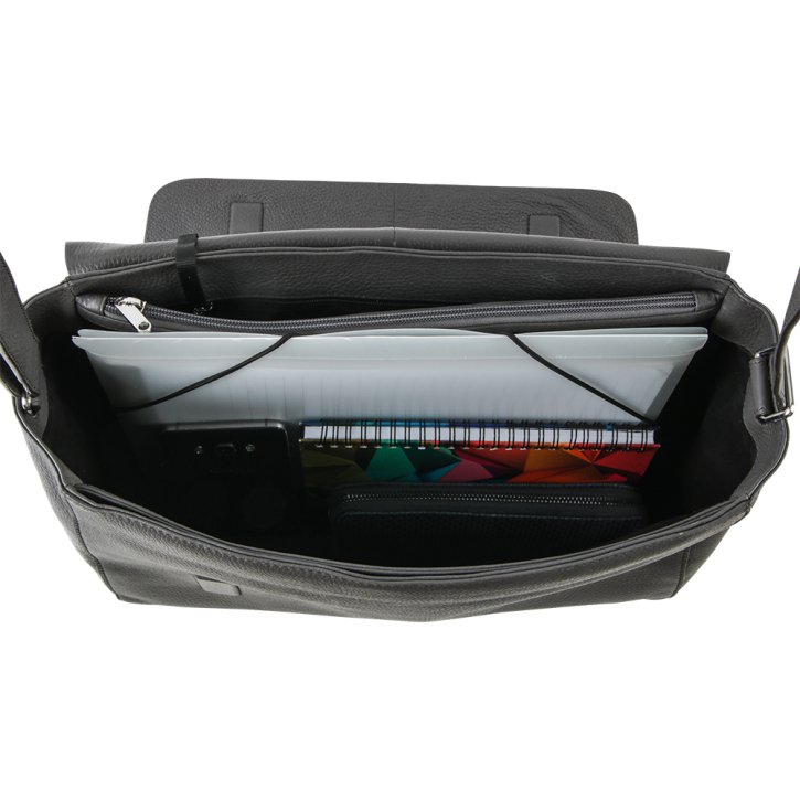 Bree Justine 2 Business-Bag pavement