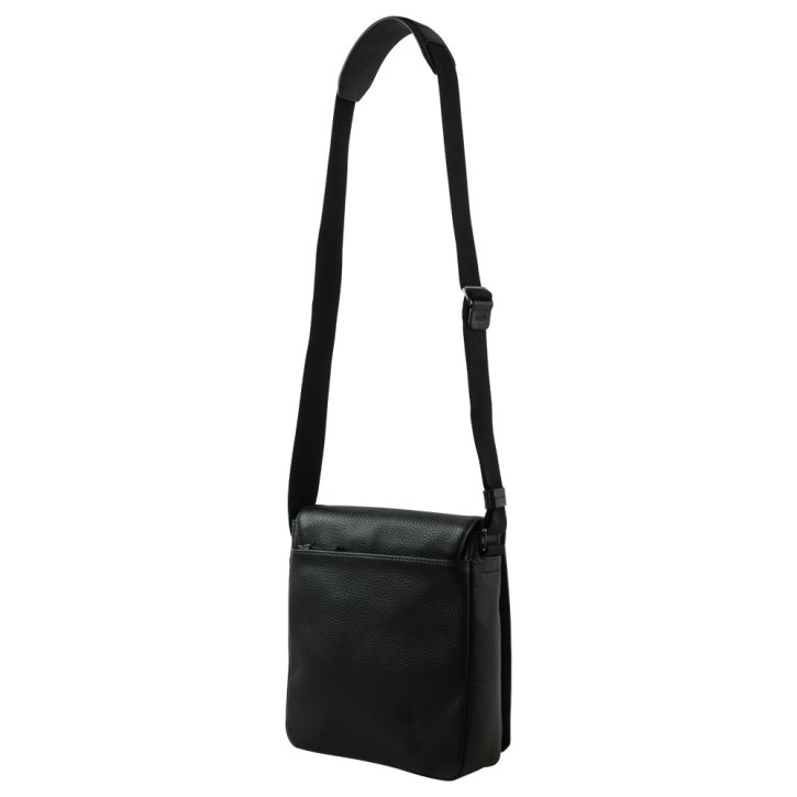 Bree AIKO 1  Mesenger Bag  black