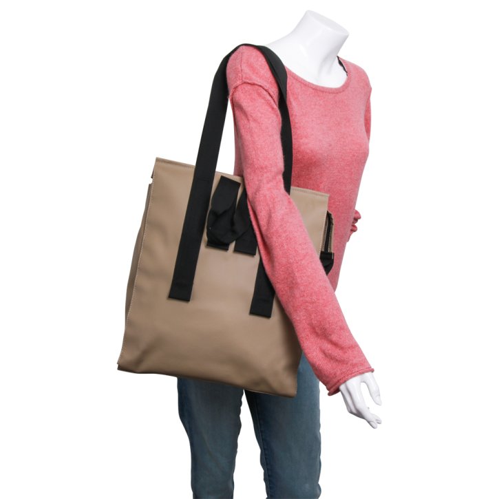 Bree PNCH 742 shopper silver milk