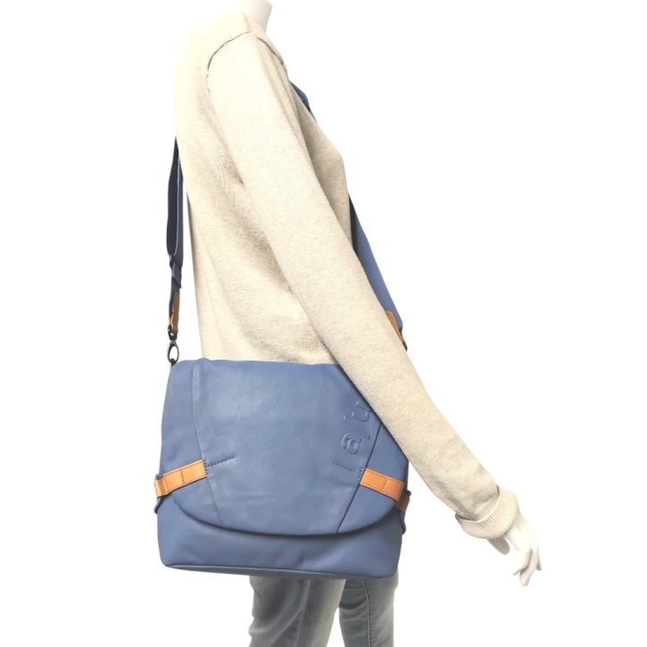 Aunts & Uncles Sendai Messenger Bag S blue jeans