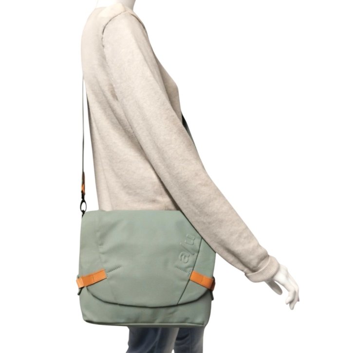 Aunts & Uncles Sendai Messenger Bag S sage green