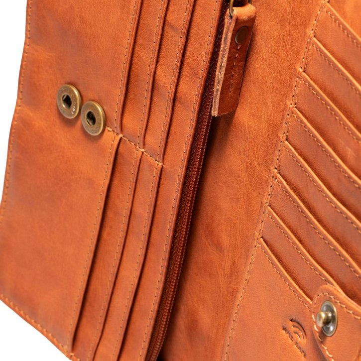 MAITRE Forst Immine Damenbörse L cognac