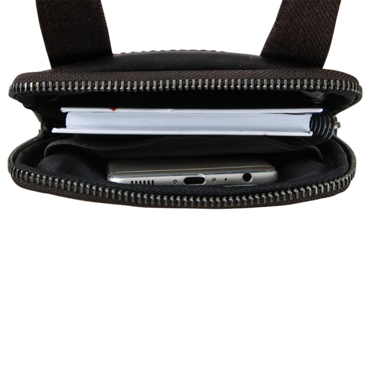 Strellson brick lane brian shoulderbag dark brown