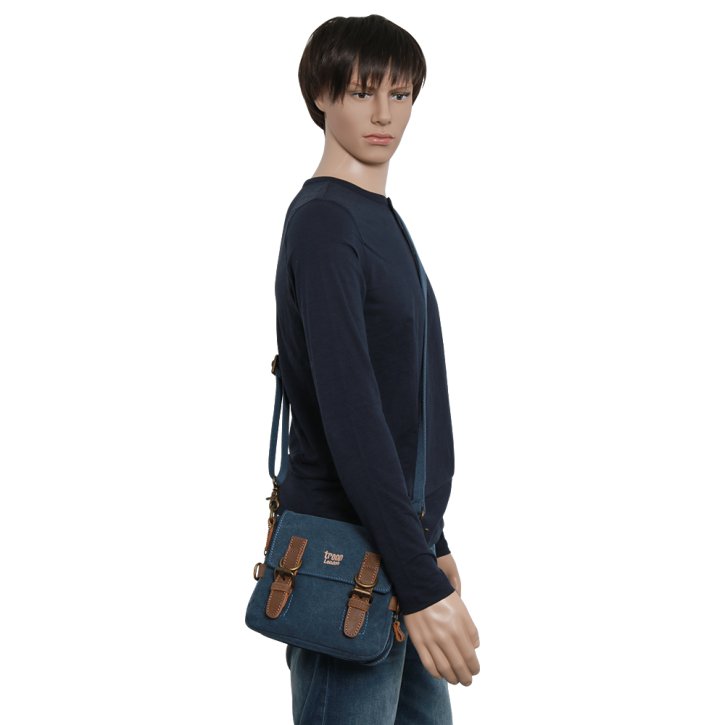 Troop London Shoulderbag blue