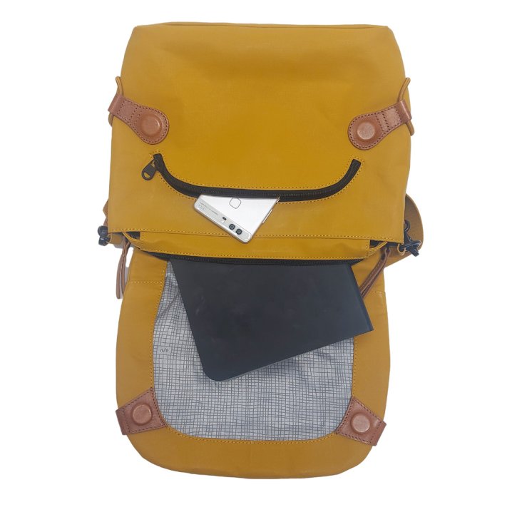 Aunts & Uncles SENDAI Umhängetasche 8" mustard