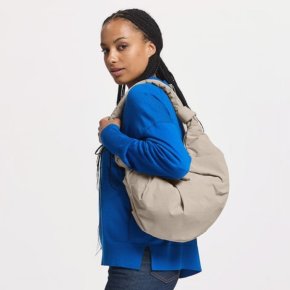 GOTBAG. PLEAT Moon bag large scallop