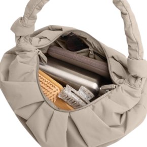 GOTBAG. PLEAT Moon bag large scallop