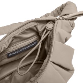 GOTBAG. PLEAT Moon bag small scallop