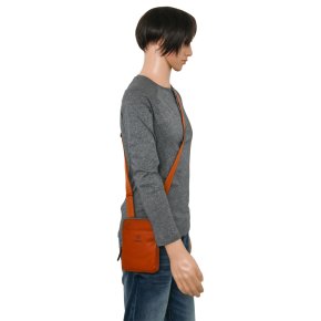 Strellson blackwall Umhängetasche cognac