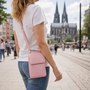 Aunts & Uncles Tulip Phone Bag cosmetic pink