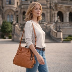  MRS. TEA CAKE Bügeltasche caramel