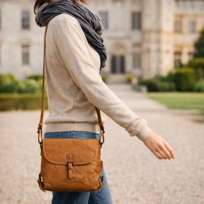 Aunts & Uncles Mrs. Puff Pie  Umhängetasche satin brass