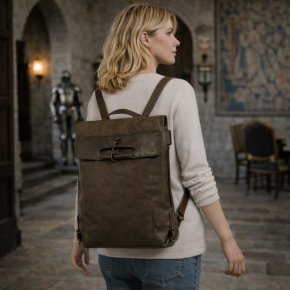 Aunts & Uncles Mrs. Apple Struddle Rucksack dark olive