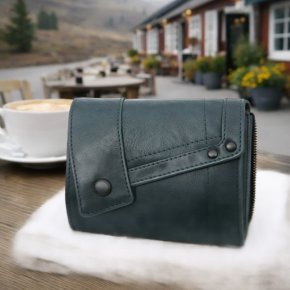 Aunts & Uncles LOTTA Damenbörse deep teal