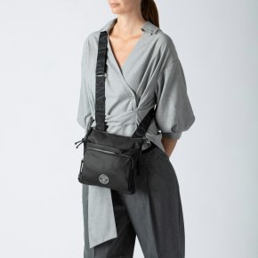 BOGNER VERBIER PLAY 1.0 Serena shoulderbag mvz darkblue