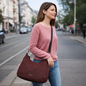 Emily & Noah MALIN wine