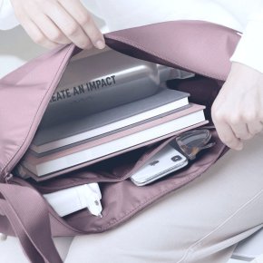 GOTBAG. Moon Bag monochrome large calamary