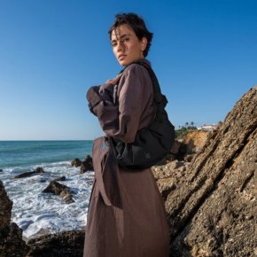 GOTBAG. PLEAT Moon bag small black