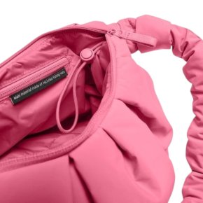 GOTBAG. PLEAT Moon bag large salina pink