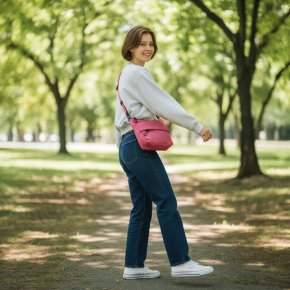 Aunts & Uncles Nanuki RE LITE Umhängetasche berry