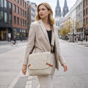 Aunts & Uncles MATSUMOTO Umhängetasche dust